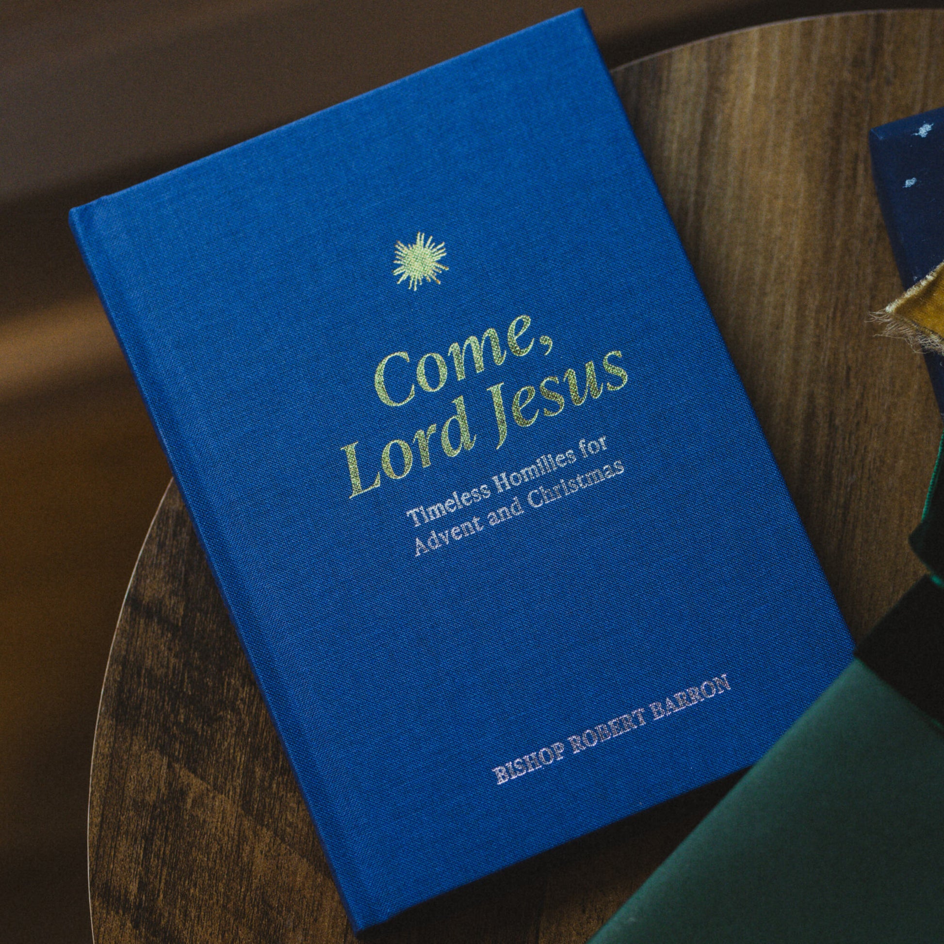 Come, Lord Jesus by Bishop Robert Barron, a blue hardcover Catholic prayer book offering timeless homilies for Advent and Christmas, Catholic books for Advent, Timeless Homilies for Advent and Christmas, by Bishop Robert Barron, suitable for spiritual growth, Advent spiritual reading, hardcover 9781685780715